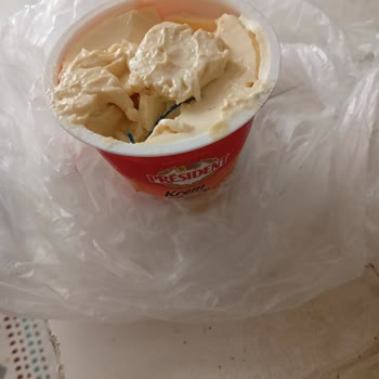 Krem Peynirden Çıkan Şaşırtıcı Cisim