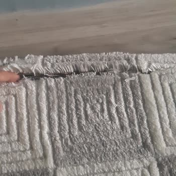 Halı Temizleme Hizmetinde Hayal Kırıklığı: Yırtık Halı Ve Yetersiz Çözüm