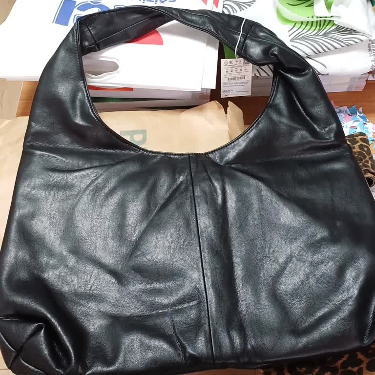Pull And Bear Paketlemede Çok Yetersiz Bir Mağaza