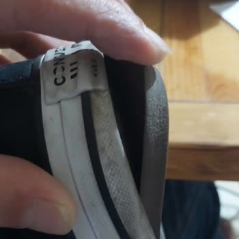 Converse Ayakkabıda Beklenmedik Taban Açılması Ve İade Sorunu