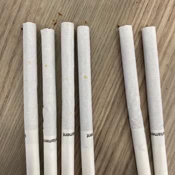 Parliament Sigara Paketlerinde Sarı Lekeler Sorunu