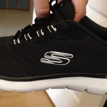 Ayakkabıda Beklenmedik Renk Değişimi Ve Firma Yanıtı