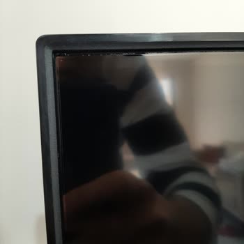 Grundig TV Ekran Değişimi Sorunu