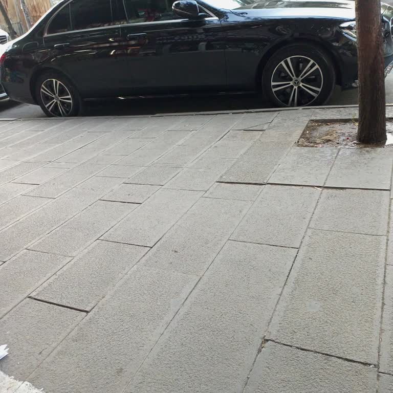 Bahçelievler Belediyesi Dükkan Önüne Park Sorunu Ve Zabıta İlgisizliği