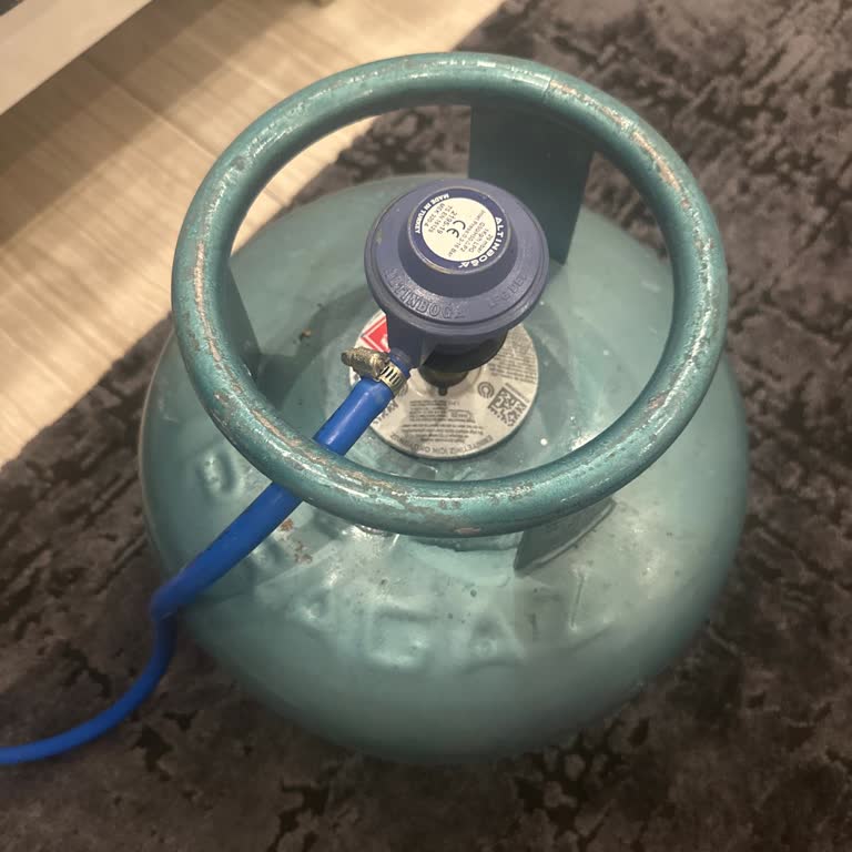 Evde Olmadığım Sürede Tüketilen Tüpün Gizemi