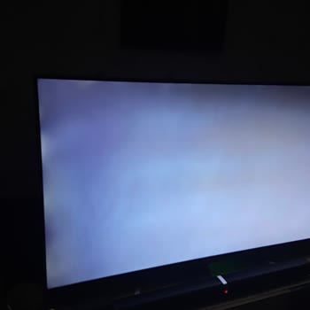 Vestel TV'de Işık Süzmeleri Sorunu Ve Yetersiz Servis