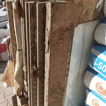 Kırık Seramikler Ve Yüksek Nakliye Ücreti Mağduriyeti