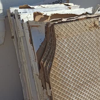 Kırık Seramikler Ve Yüksek Nakliye Ücreti Mağduriyeti