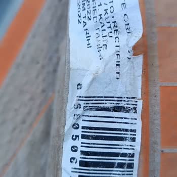 Kalitesiz Fayans Ve İlgisiz Hizmet