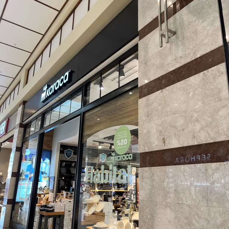 Karaca Mağazasında Hediye Paketi Ve Poşet Sorunu