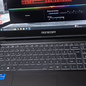 Monster Abra A5: Kronik Sorunlarla Dolu!