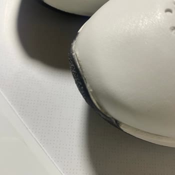Kusurlu Ayakkabı Ve Yetersiz Müşteri Hizmeti Deneyimi