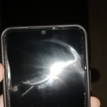 Ekran Koruyucu Değişiminde Sorumsuzluk Ve İade Sorunu