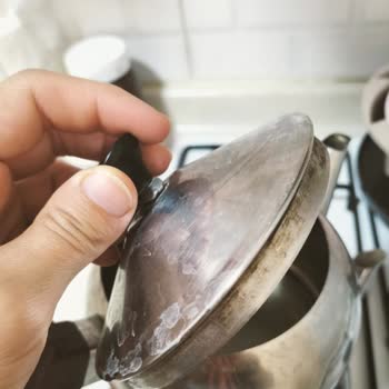 Çamaşır Suyu Ve Kireç Sökücü Temin Edilemiyor