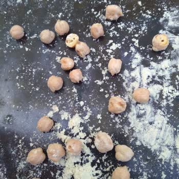 BİM'den Alınan Nohut Paketinde Böcek Şoku