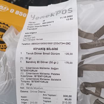 Trendyol'dan Sipariş Edilen Tavuk Dürümde Plastik Madde Şoku