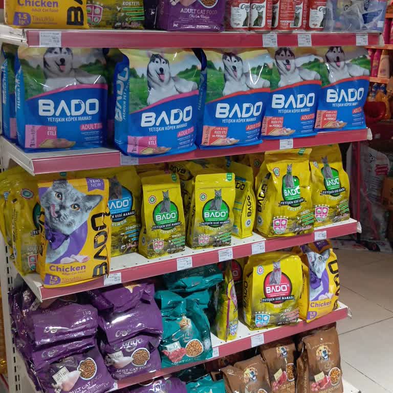 Sarıkamış Vip Alışveriş Tarihi Geçmiş Kedi Ve Köpek Mamaları Satıyor!