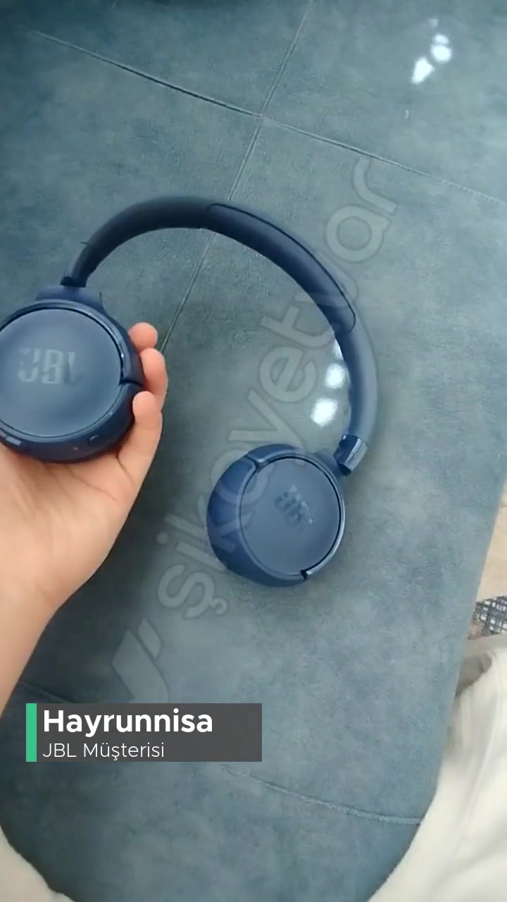 Orijinal JBL Tune 520 Bt Kulaklık Dışarıya Ses Veriyor! videonun kapak resmi