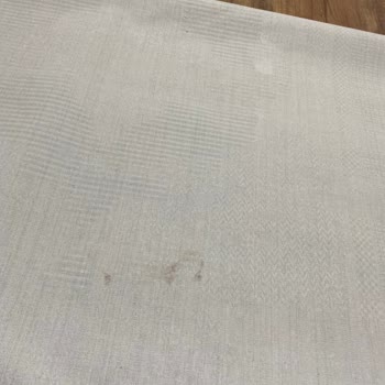 Sıfır Halılarım Mahvoldu: Tehdit Ve Lekelerle Karşılaştım!