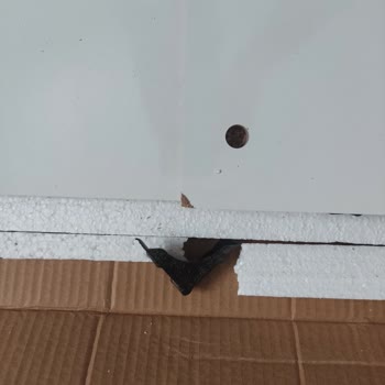 Kırık Mobilya Teslimatı: Aras Kargo'nun Zayıf Hizmeti