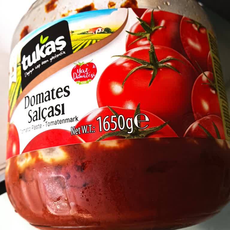 Küflenmiş Tukaş Domates Salçası Şikayeti