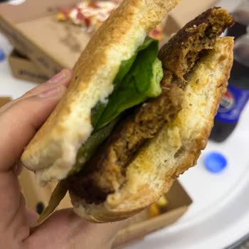 Eksik Ve Yanlış Siparişler, Yanık Hamburger Köftesi