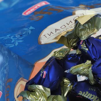 Elvan Gıda Fondante Karamel Çikolata Paketinde Hijyen Sorunu