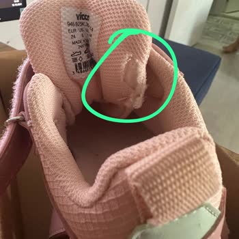 Yırtık Ayakkabı Ve Değişim Sorunu