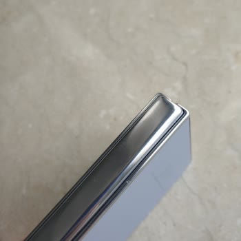 Чехол Spigen Thin Fit Pro повредил мой Z Fold 5
