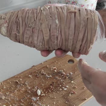 Saray Tandır Kokoreç Siparişimde Hayal Kırıklığı: Çiğ Ürün Teslimatı!