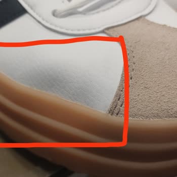 Adidas Ayakkabıda Üretim Hatası Ve İade Sorunu