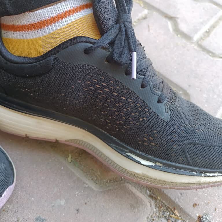 Skechers Ayakkabıda Beklenmedik Kalite Sorunu