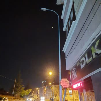 Sokak Aydınlatması Sorunu Çözülemiyor