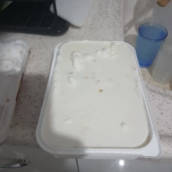 Eriyen Dondurma Ve Cevapsız Müşteri Hizmetleri