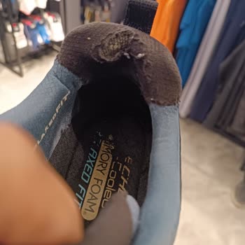 Kısa Sürede Bozulan Pahalı Ayakkabı Sorunu