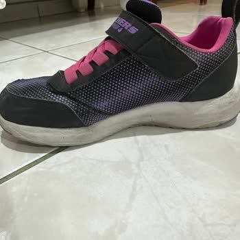 Skechers Ayakkabılarının Dayanıklılığı Ve Koku Sorunu