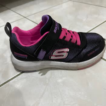 Skechers Ayakkabılarının Dayanıklılığı Ve Koku Sorunu