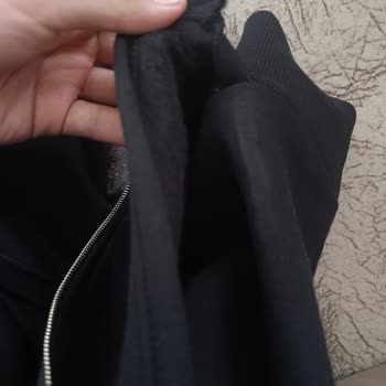 Mavi Sweatshirtte Hayal Kırıklığı