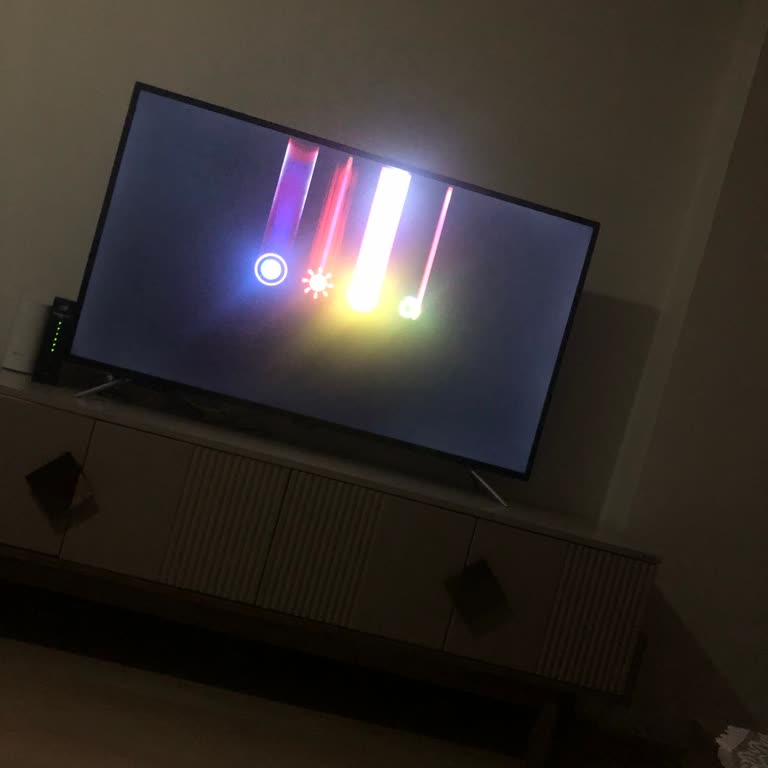 Nortmende TV'de Renkli Çizgiler Ve Servis Sorunu