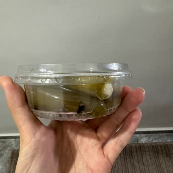 Peynir Dolgulu Jalapeno Biberde Böcek Şoku