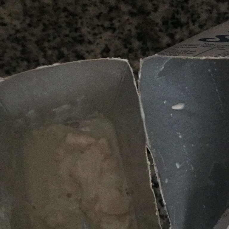 BİM'den Aldığımız Sütte Gizemli Tortular