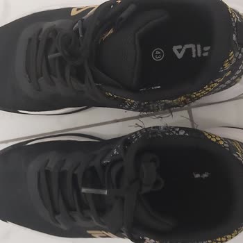 4 Günlük Ayakkabı Sorunu: Deichmann'ın İade Reddi