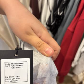 Mavi Tişörtlerde Delinme Ve Bollaşma Sorunu