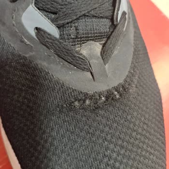 FLO'dan Aldığım Ayakkabının Kalitesizliği Ve Müşteri Hizmetleri Sorunu