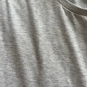 Gant T-shirt Ve Polo Yakada Delik Problemi