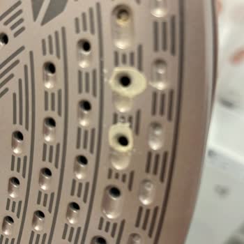 Philips Ütüden Sarı Leke Problemi Ve Değişim Talebi