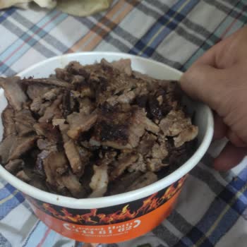 Yanık Ve Kırıntı Halinde Gelen Et Döner Siparişi