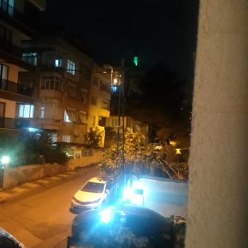 Maltepe Belediyesi Sokak Lamba Eski Yenilenmesini Rica Ediyoruz!