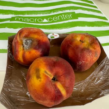 Akasya Makro Center'da Şeftali Kabusu