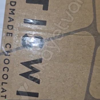 Patiswiss Markası Kurtlu Çikolata Gönderdi!